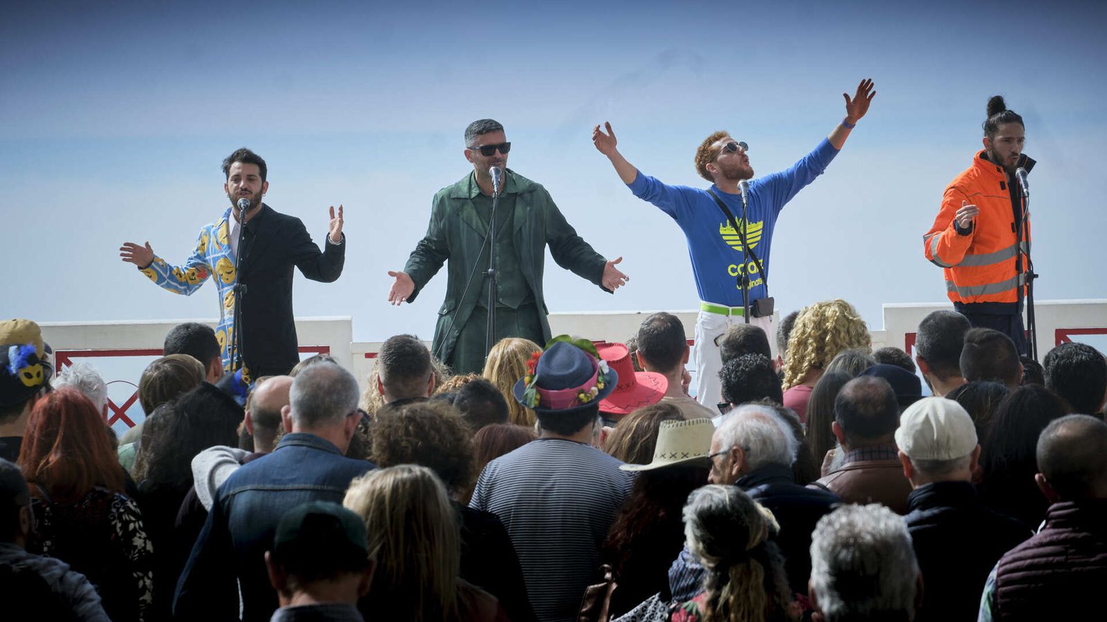 Batalla de Coplas en el Paseo Marítimo de Cádiz