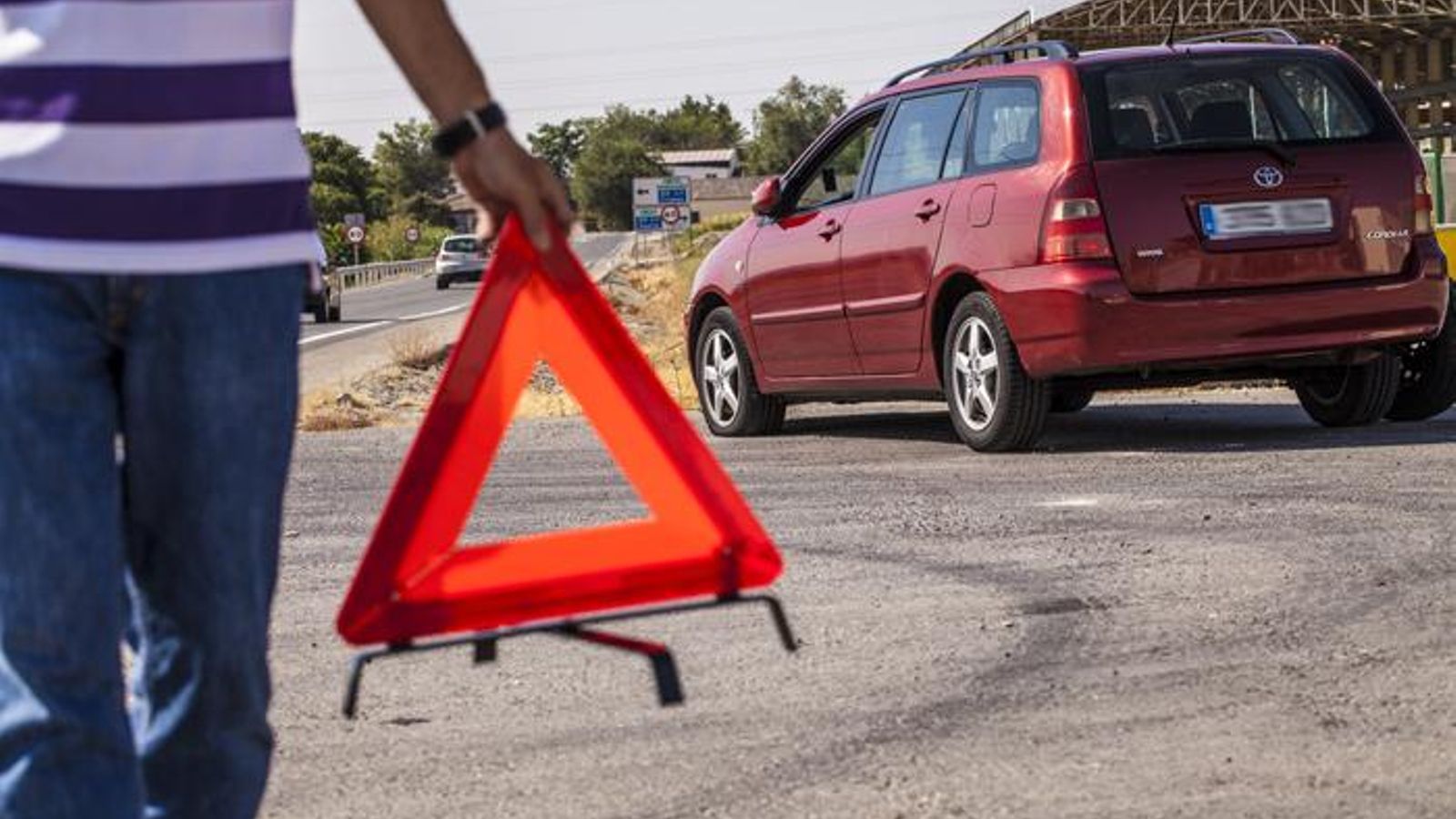 El triángulo, imprescindible hasta ahora para señalizar las averías
