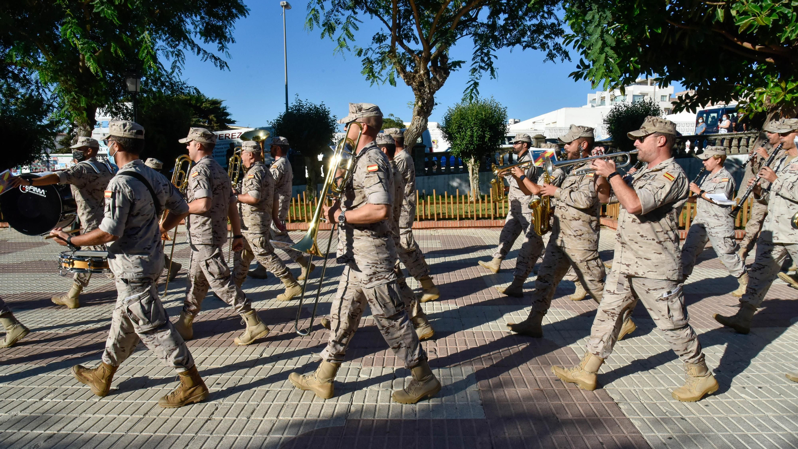 Laa fotos de los ensayos para desfile del Día del Pilar en Tarifa