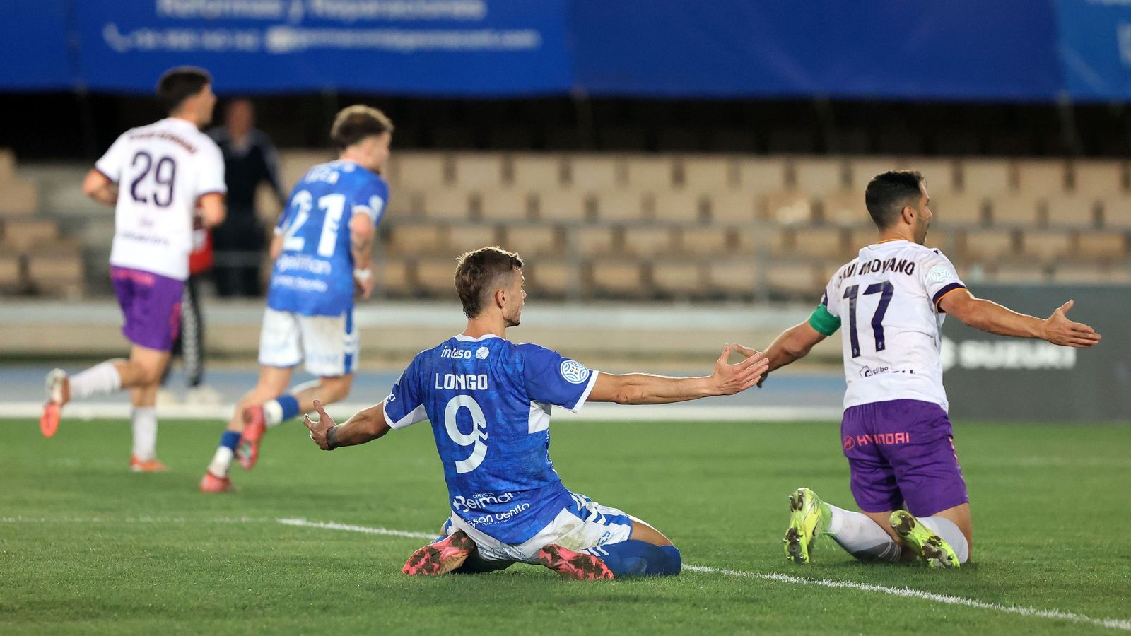 Imágenes del Xerez DFC contra el Real Jaén CF en Chapín
