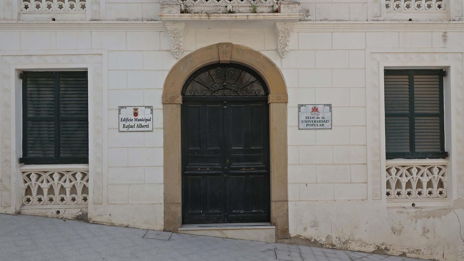 El edificio Rafael Alberti, en San Roque.