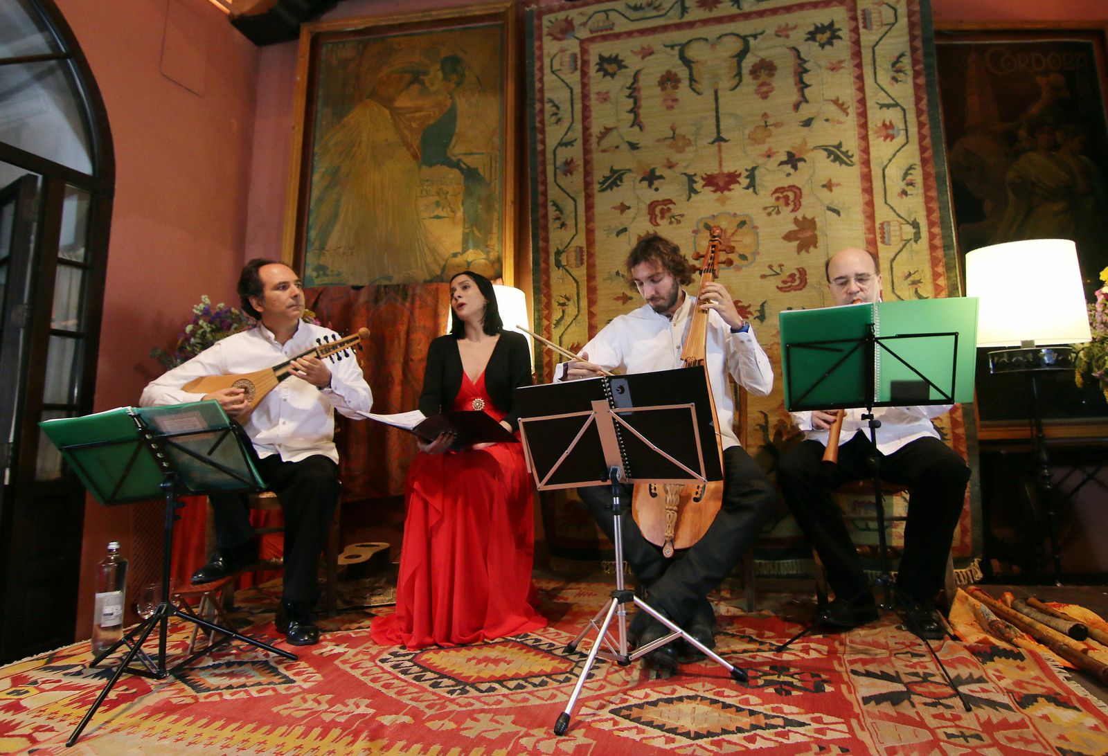 Aquel Trovar, durante uno de sus recitales.