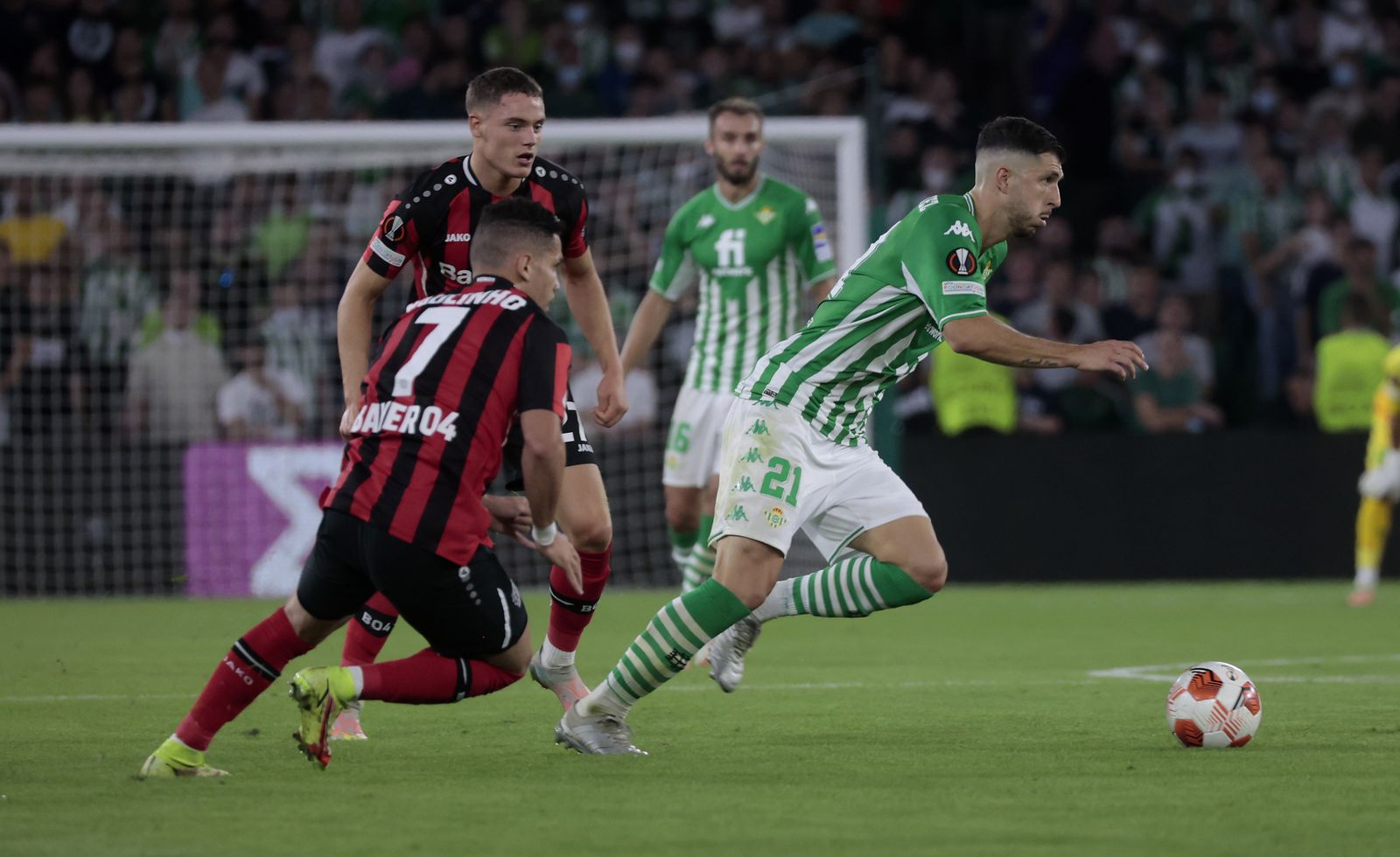 Las imágenes del Betis contra el Bayern Leverkusen