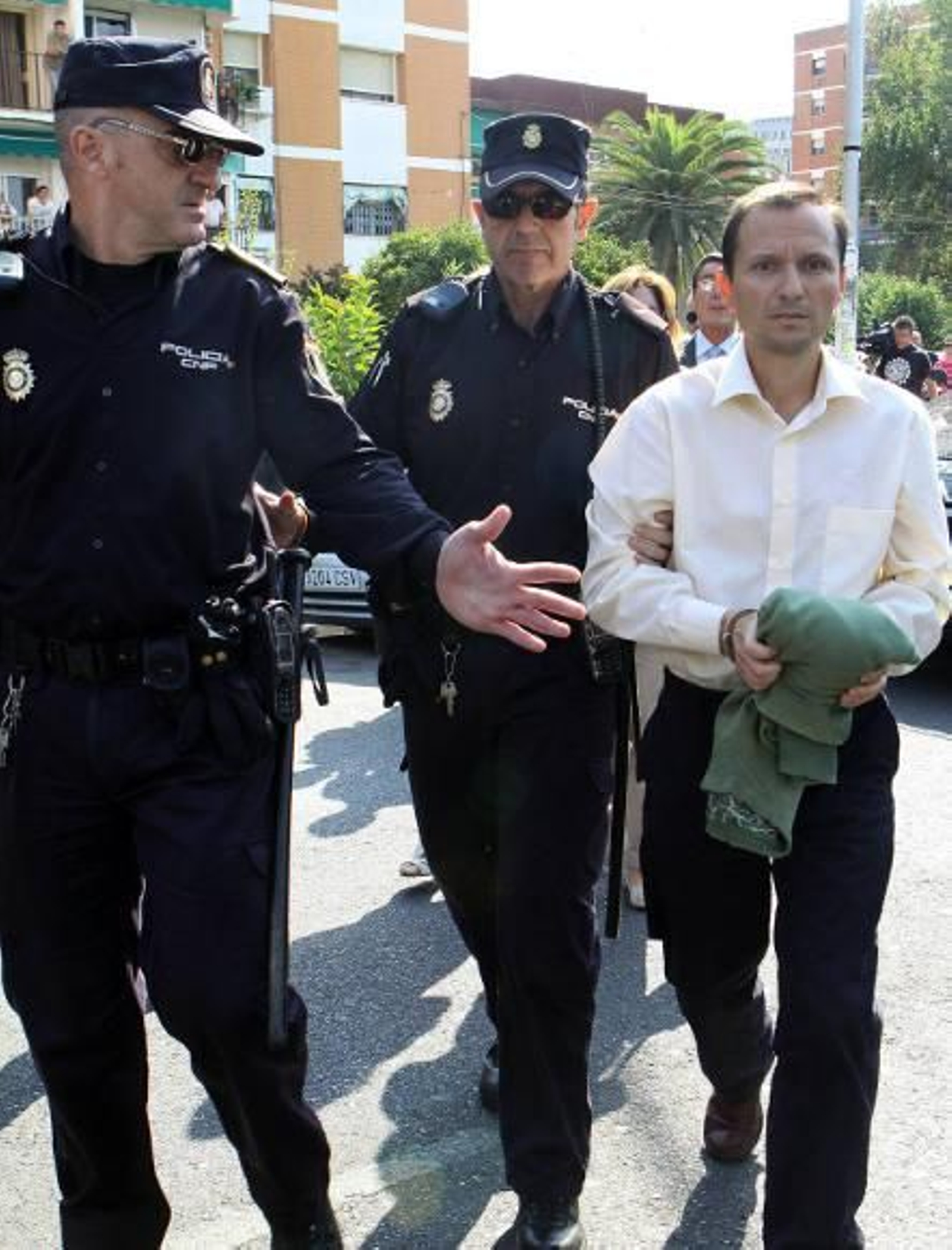 José Breton ingresa en la cárcel por detención ilegal y simulación de delito