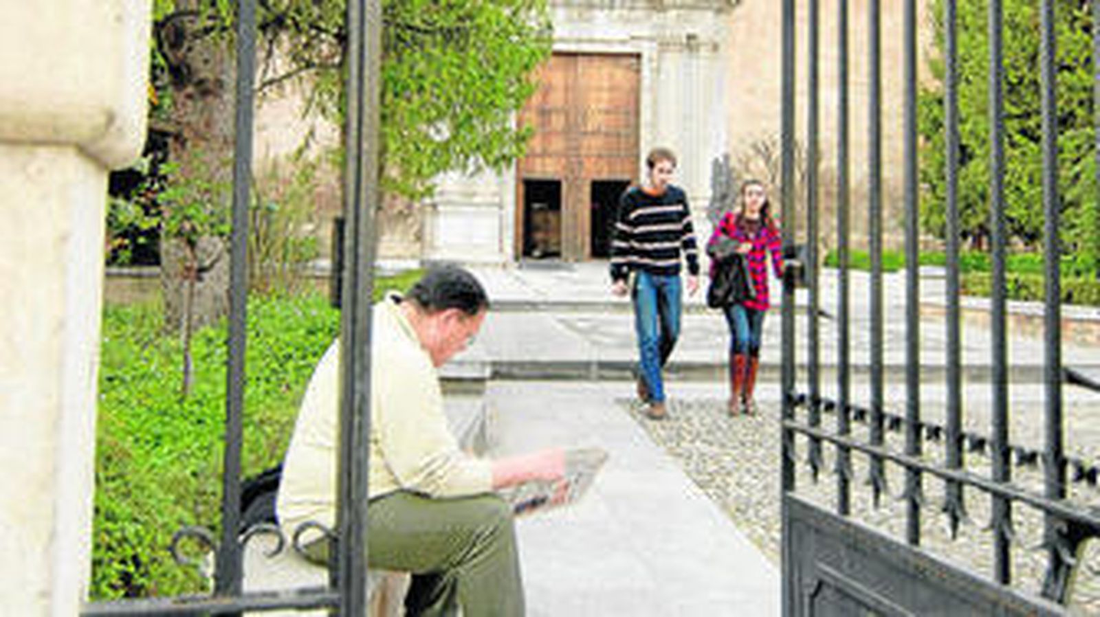 El porcentaje de hombres es muy superior al de mujeres en la UGR.