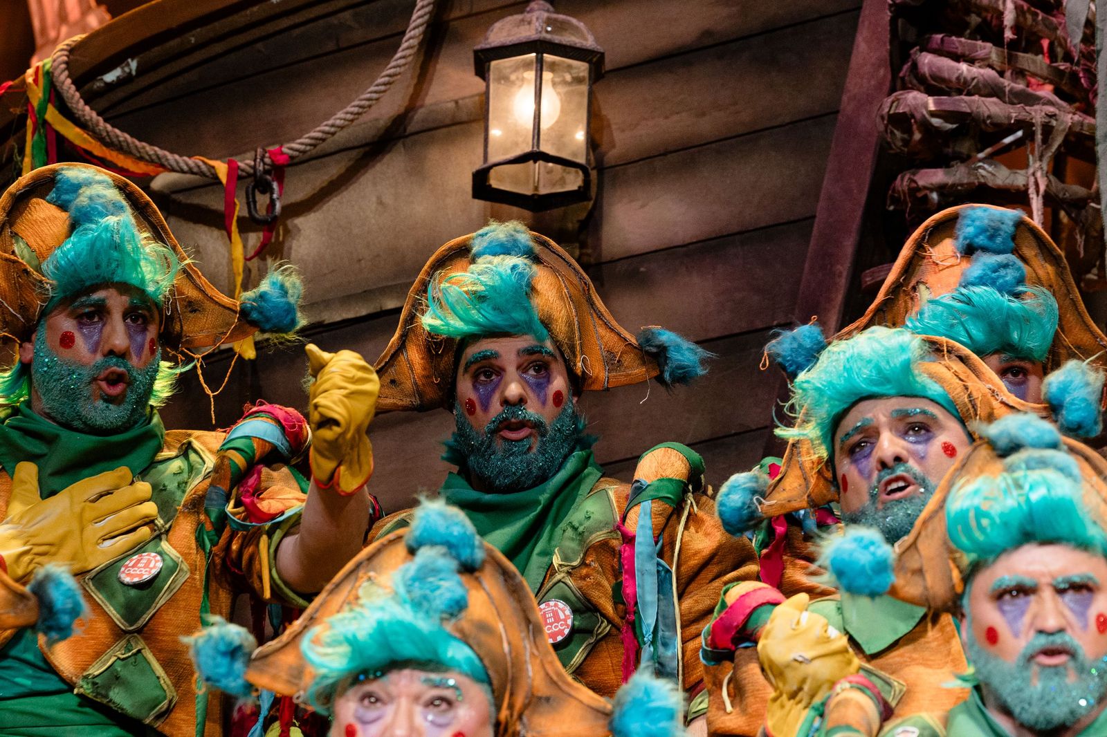 Búscate entre las mejores imágenes de la primera sesión de cuartos del COAC 2026