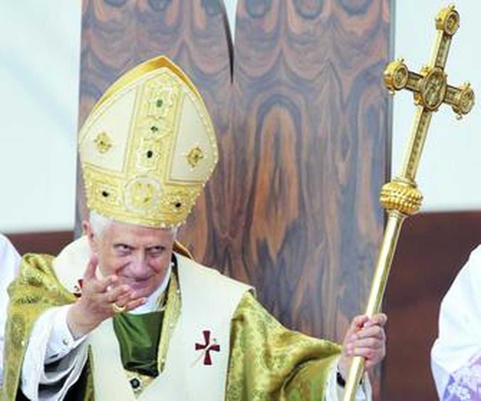 Benedicto XVI, ayer, en Brindisi.