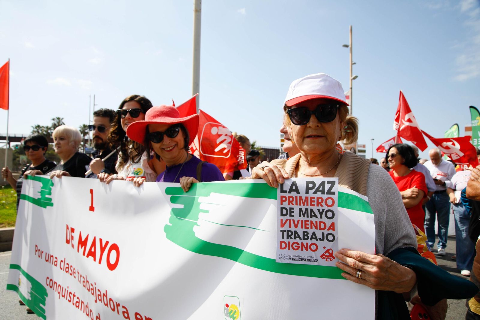 Las imágenes de la manifestaciones del 1 mayo en Almería, Día del Trabajador