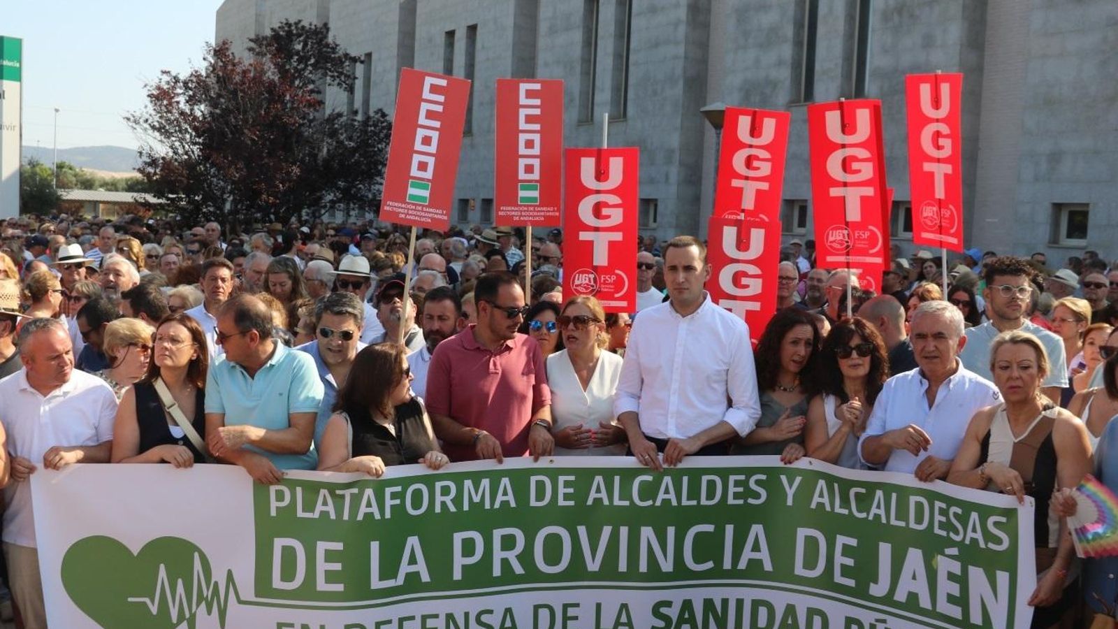 Cabecera de la manifestación en Andújar.