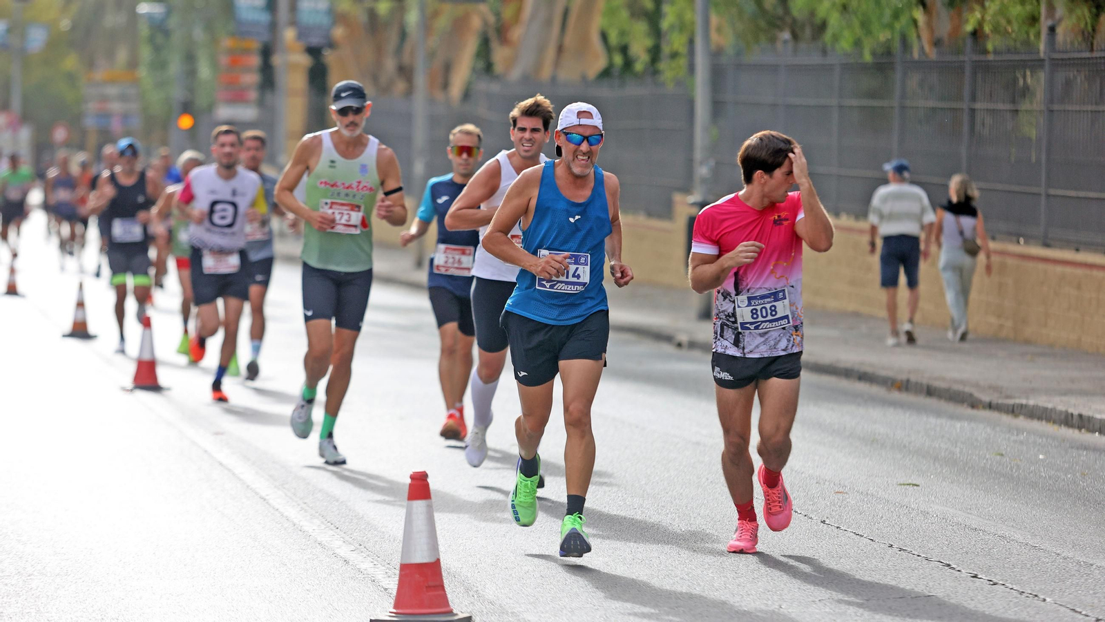 Búscate en la Media Maratón de Jerez 2025 (6)