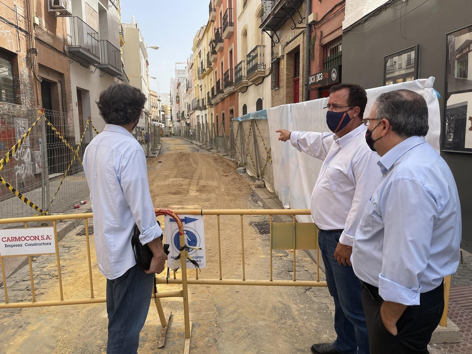 El Ayuntamiento de Sevilla inicia las obras de reurbanización de la calle Correduría.