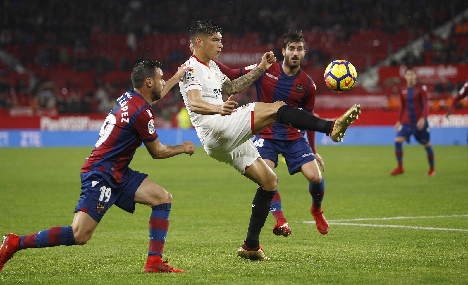Las imágenes del Sevilla-Levante