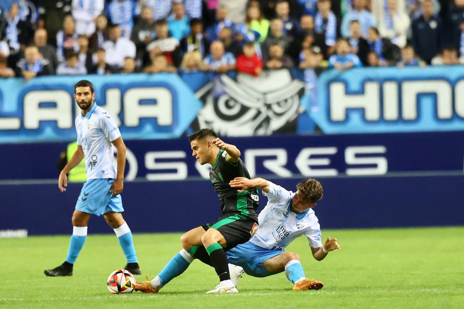Las mejores fotos del ambiente en el Málaga CF - Córdoba en La Rosaleda Las mejores fotos del ambiente en el Málaga CF - Córdoba en La Rosaleda