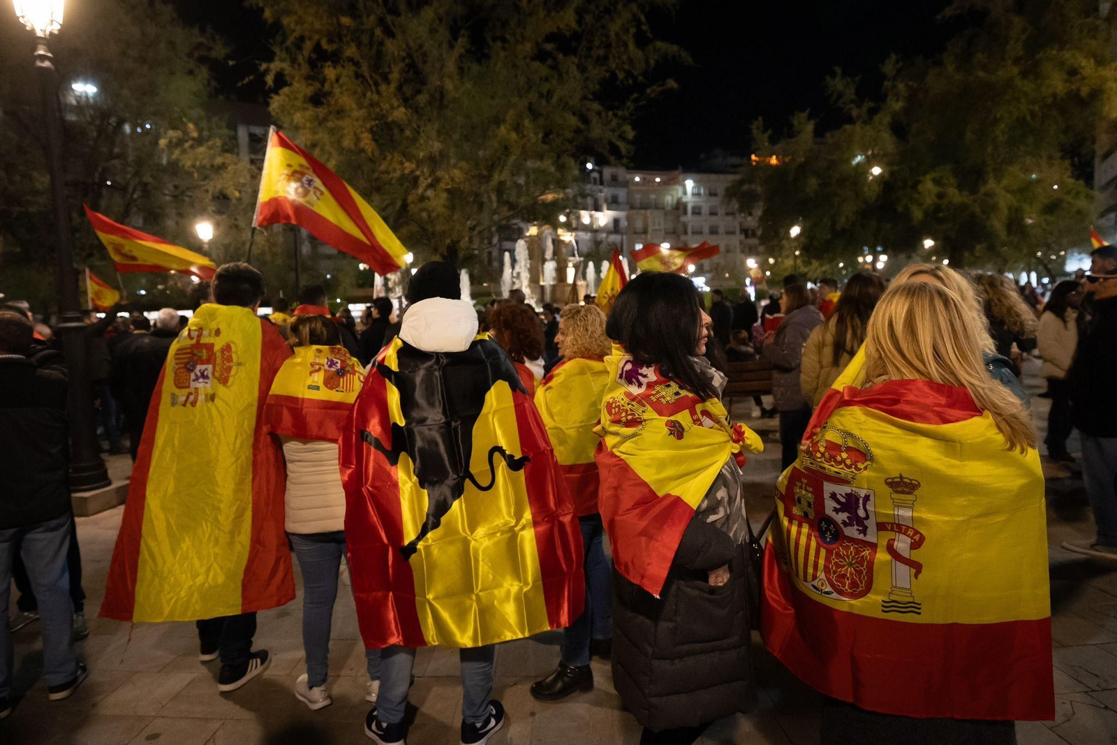 Manifestación contra la amnistía por las calles de Granada