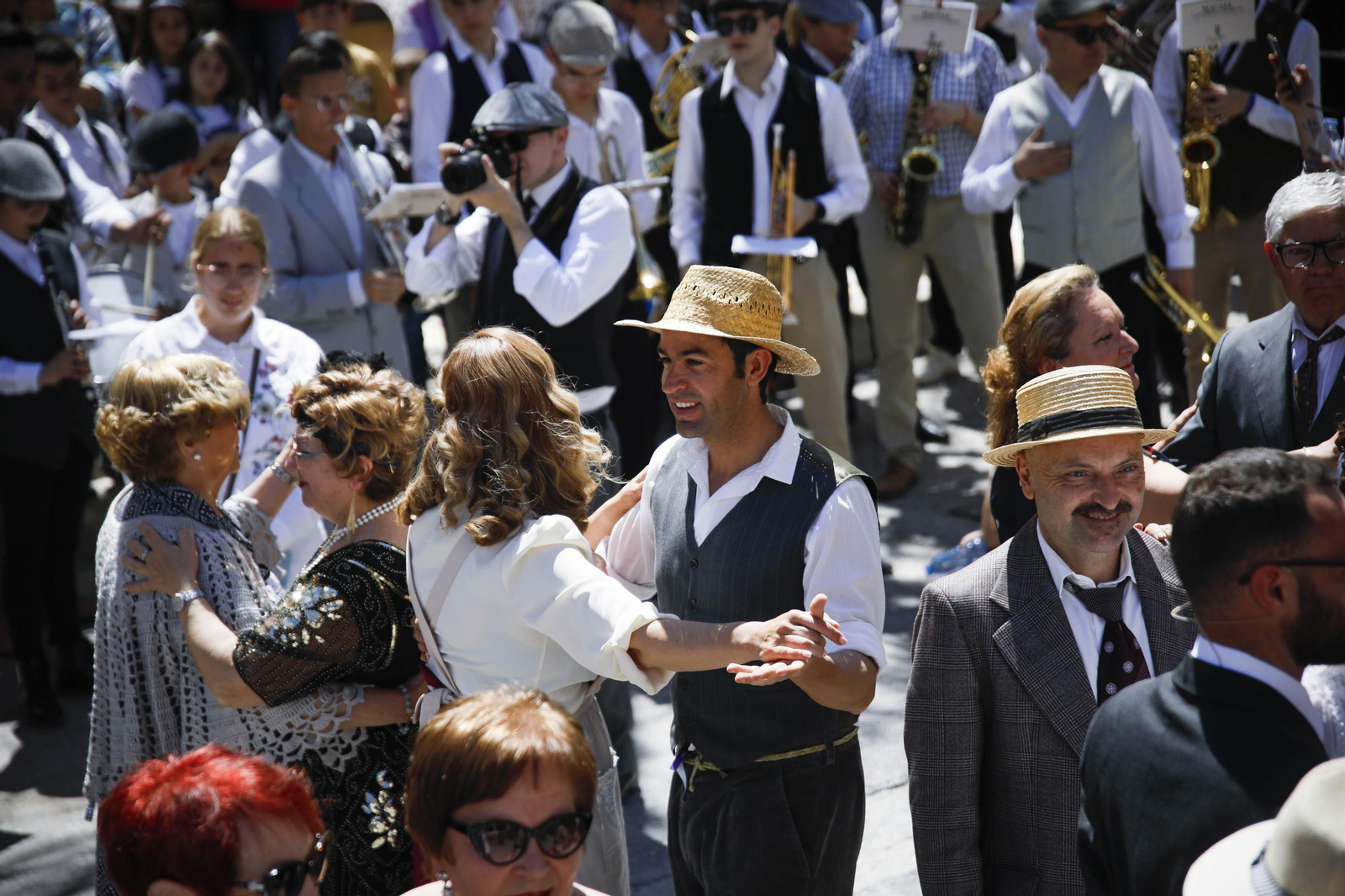 Imágenes de "Canteros y Caciques en la lucha por el Mármol" de Macael