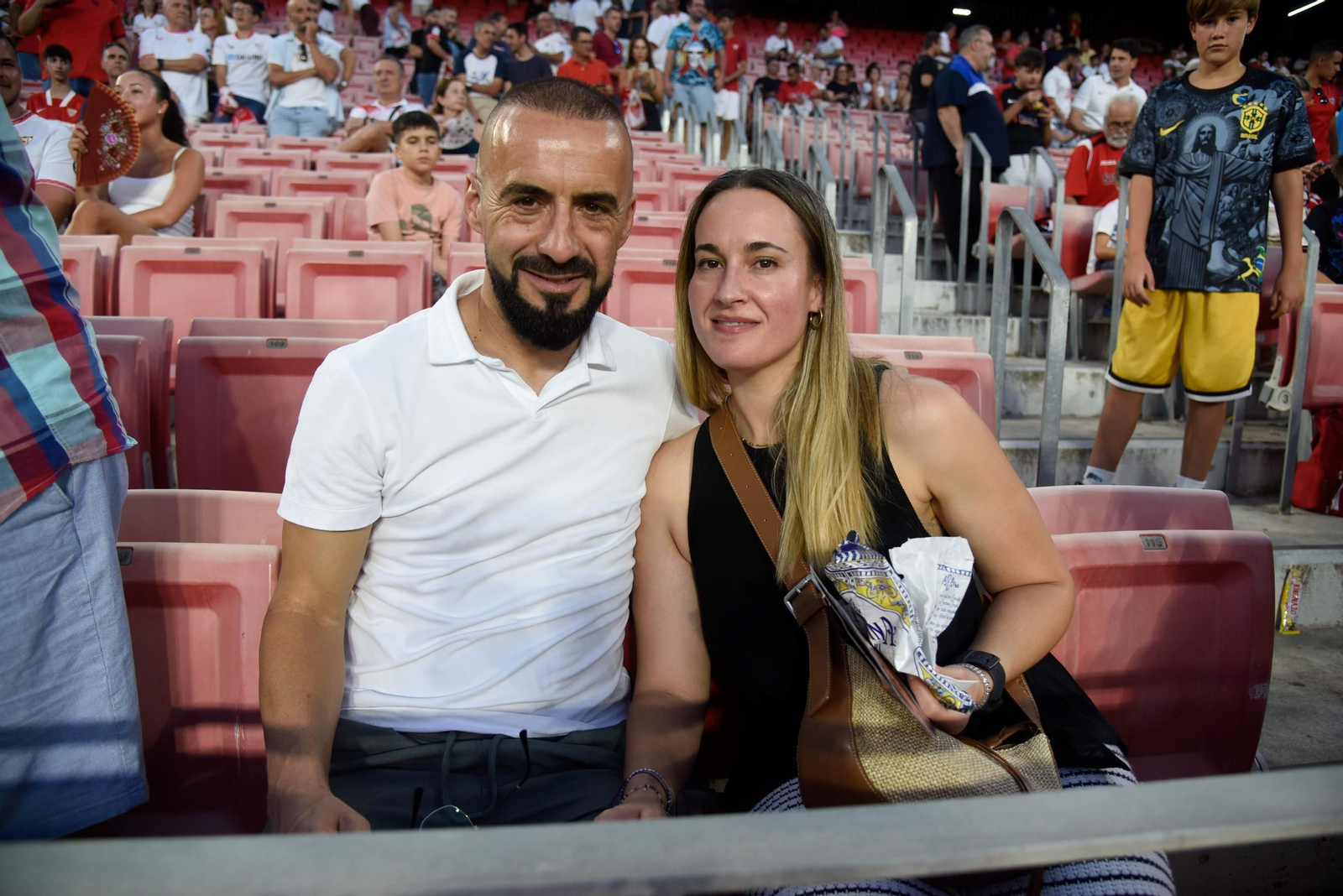 Búscate en las gradas del Pizjuán en el Sevilla Villarreal