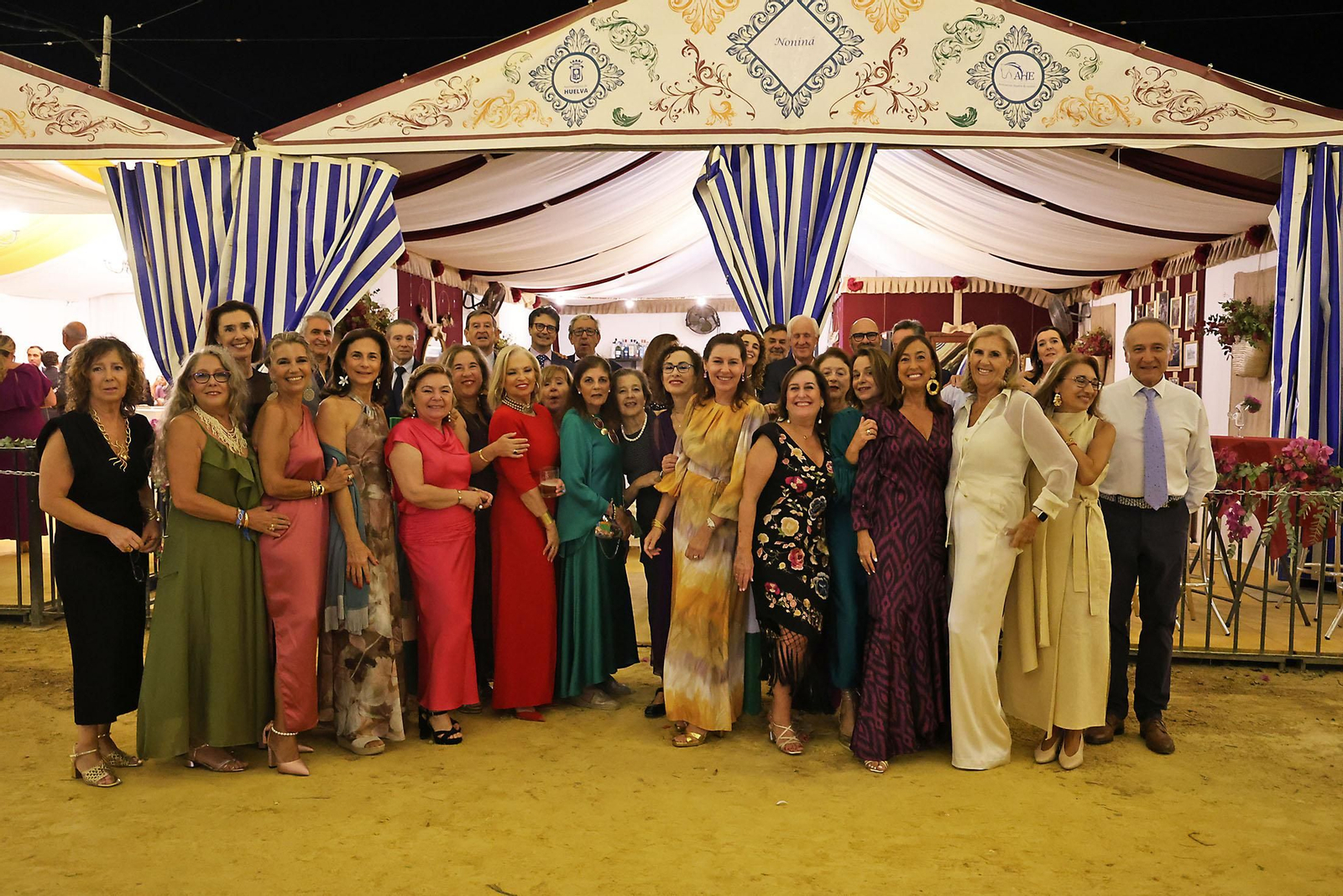 Imágenes de la noche del 'choquito frito' en la Feria de otoño y del Caballo de Huelva 2025