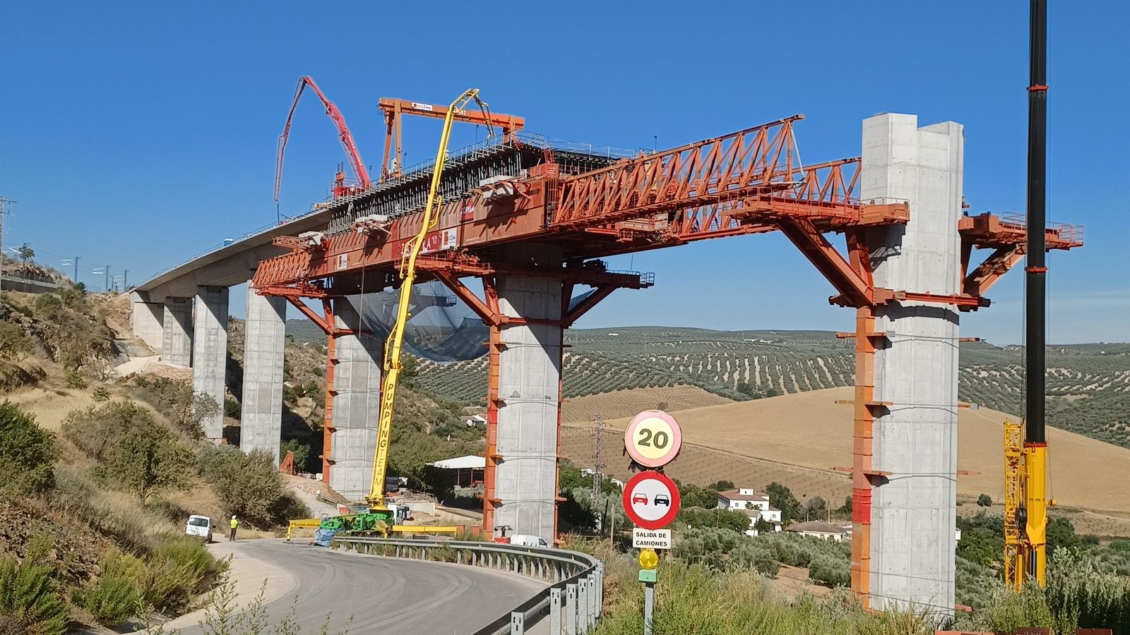 Estado de las obras del viaducto de Alta Velocidad de Riofrío a finales de septiembre