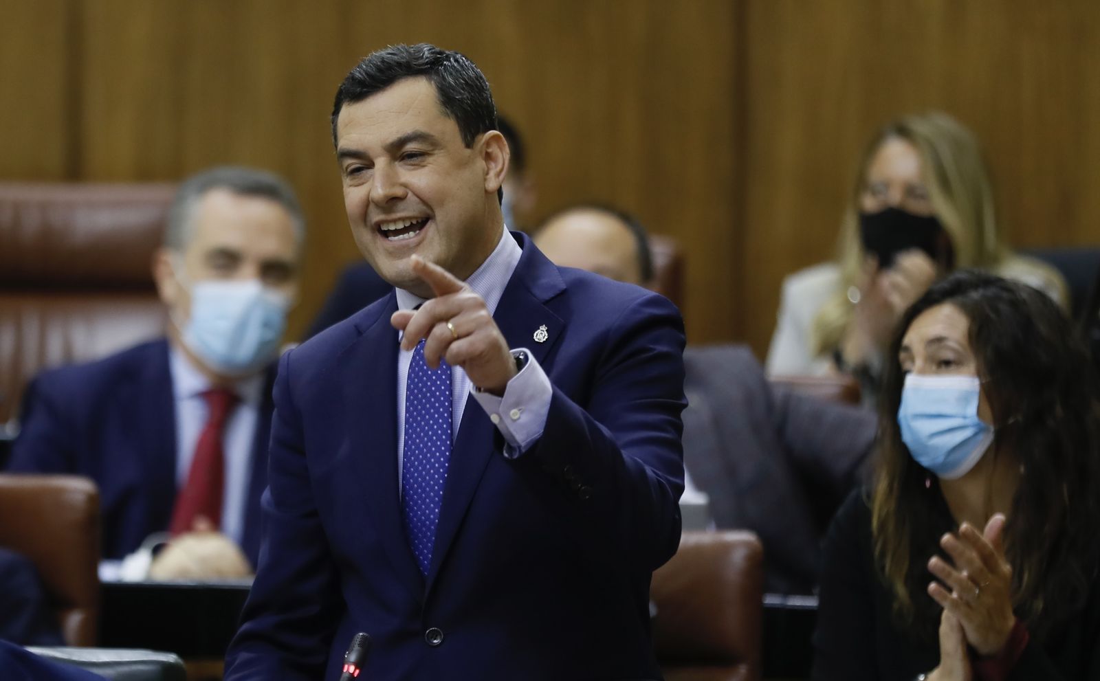 Juanma Moreno, en el Pleno.