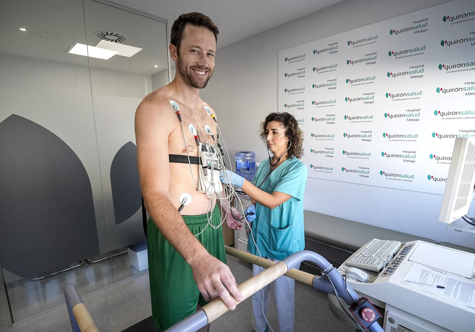 Tyler Kalinoski y David Kravish pasan reconocimiento médico