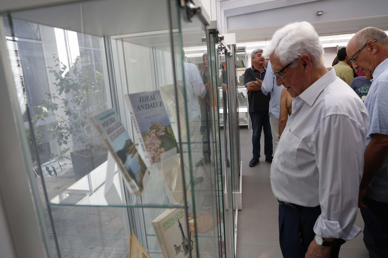 Inauguración del Espacio de Investigación Paco Esteban en el Campus Bahía de Algeciras
