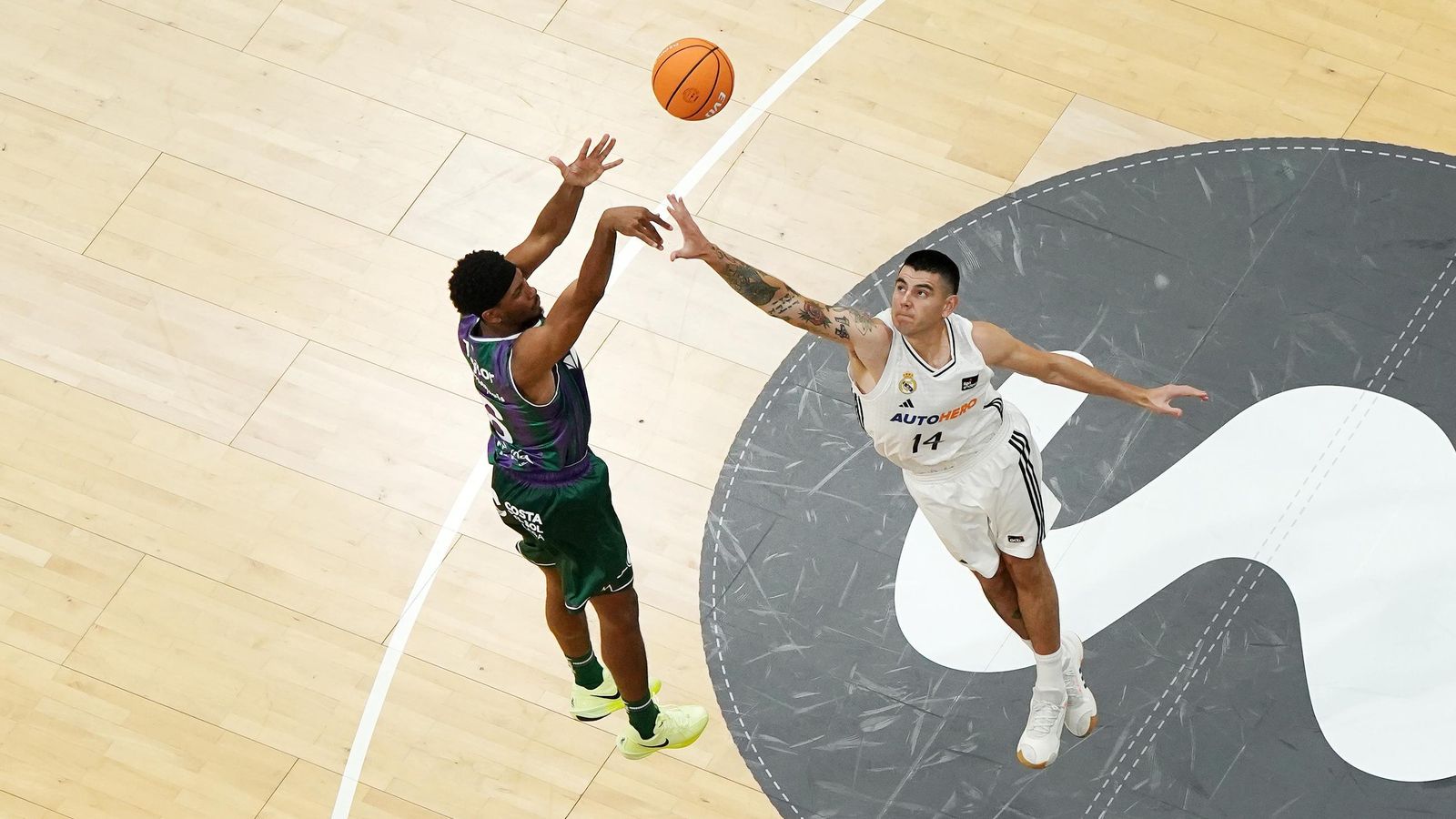El Real Madrid - Unicaja, final de la Supercopa, en fotos