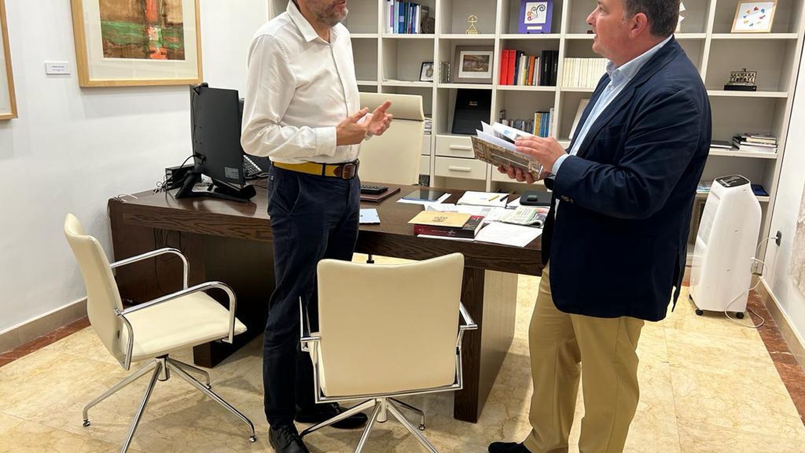 Presentación del proyecto al presidente de la Diputación