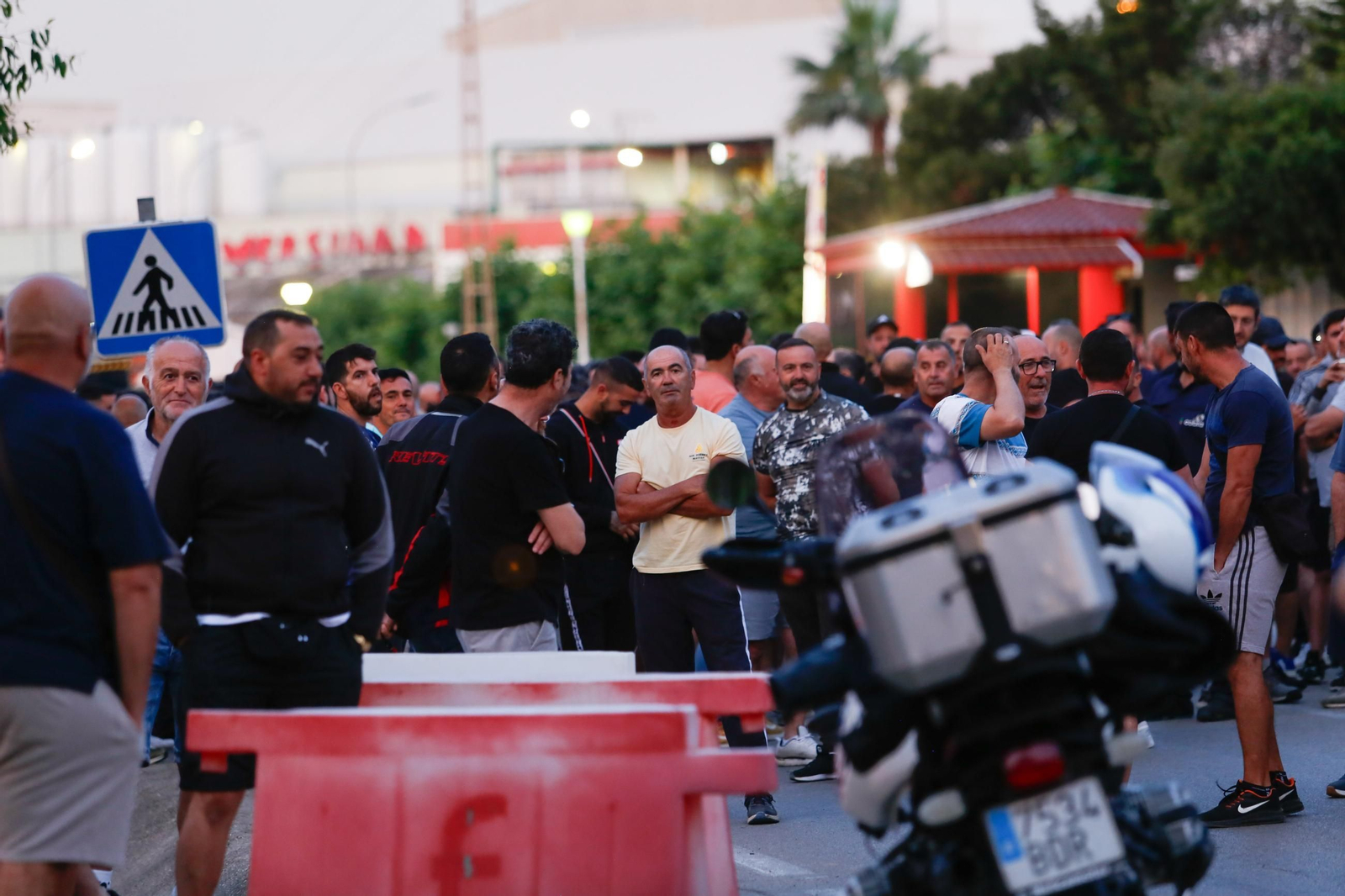 La primera jornada de la huelga del metal en el Campo de Gibraltar, en imágenes