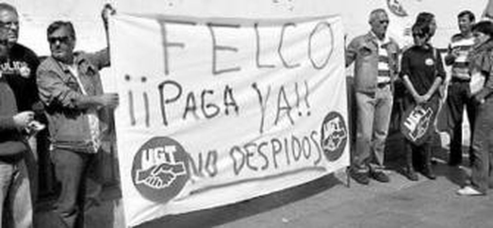 Los trabajadores de Felco y sus familiares se concentraron ayer.