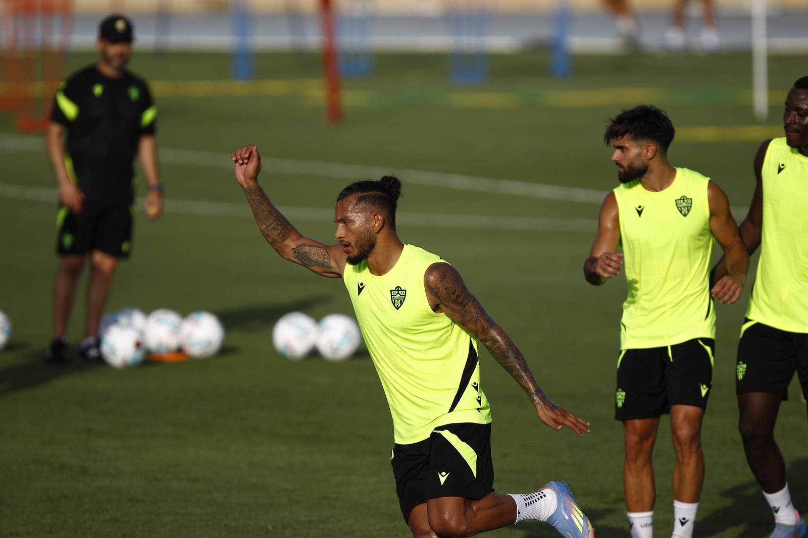 Primer entrenamiento de la Temporada 2025-2026 de la U.D. Almería, en imágenes