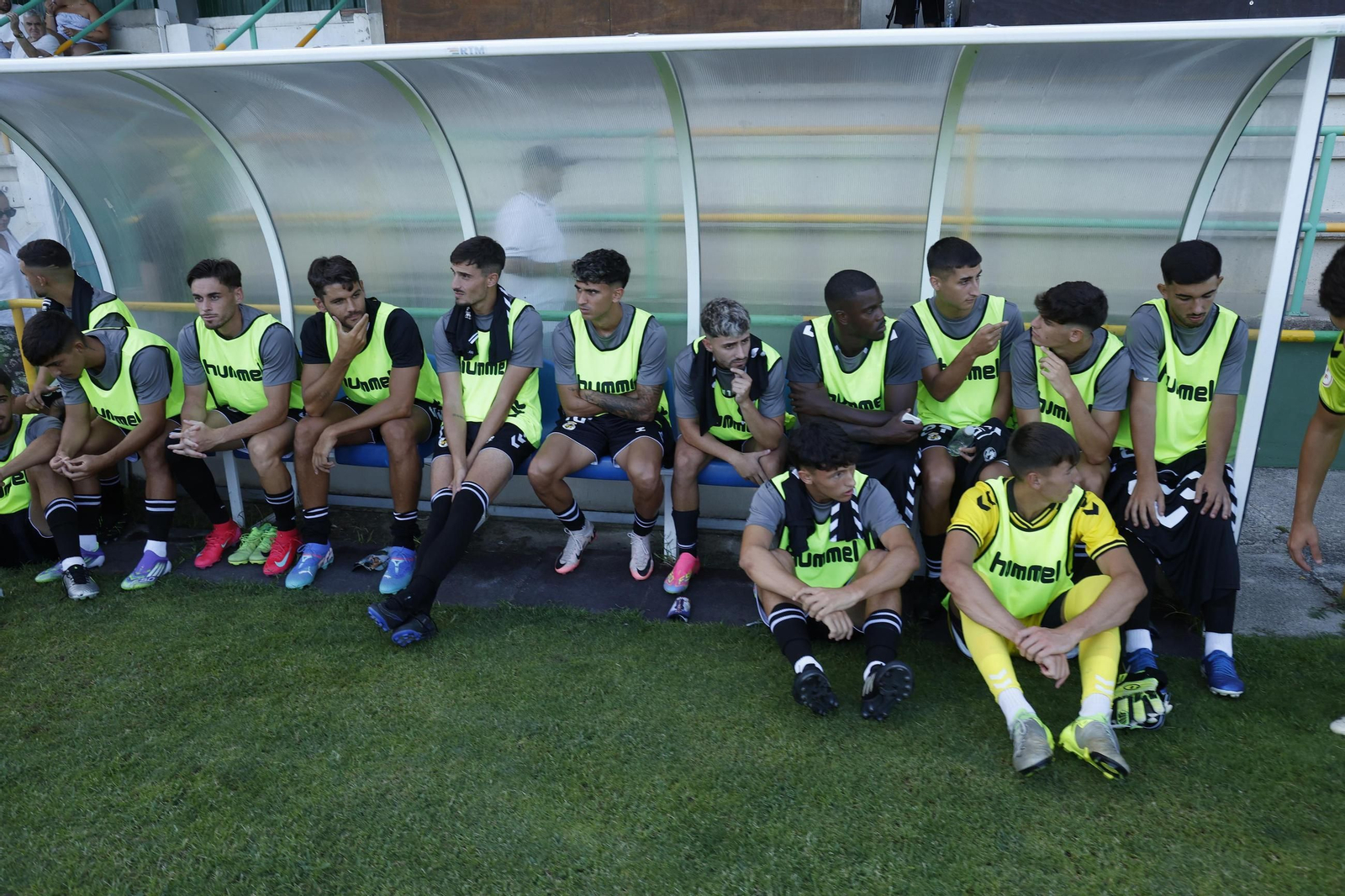 "Las fotos del partido de entrenamiento de la Balona con el Mons Calpe de Gibraltar"