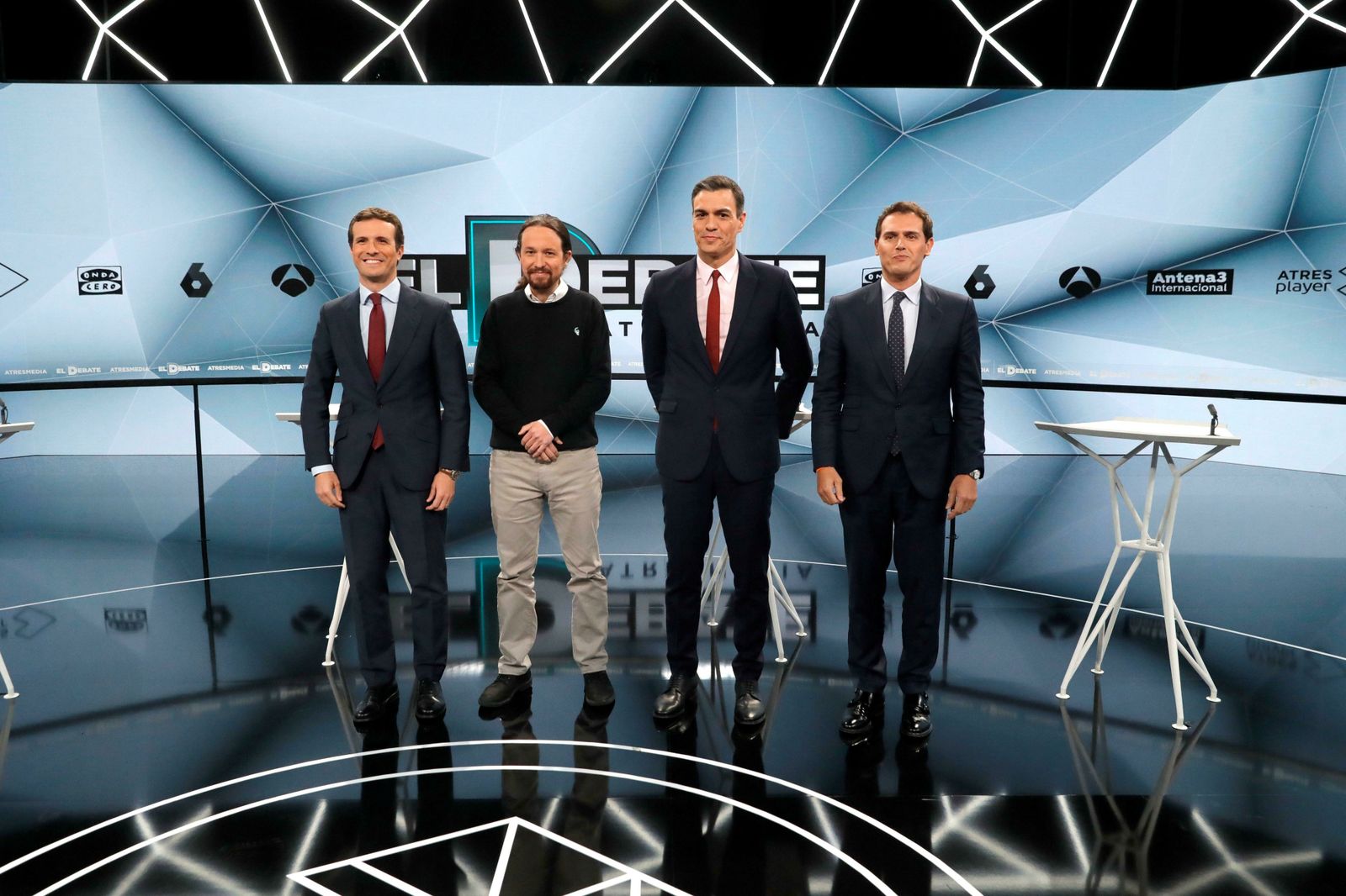 Los candidatos, Casado, Iglesias, Sánchez y Rivera, momentos antes del debate de Atresmedia