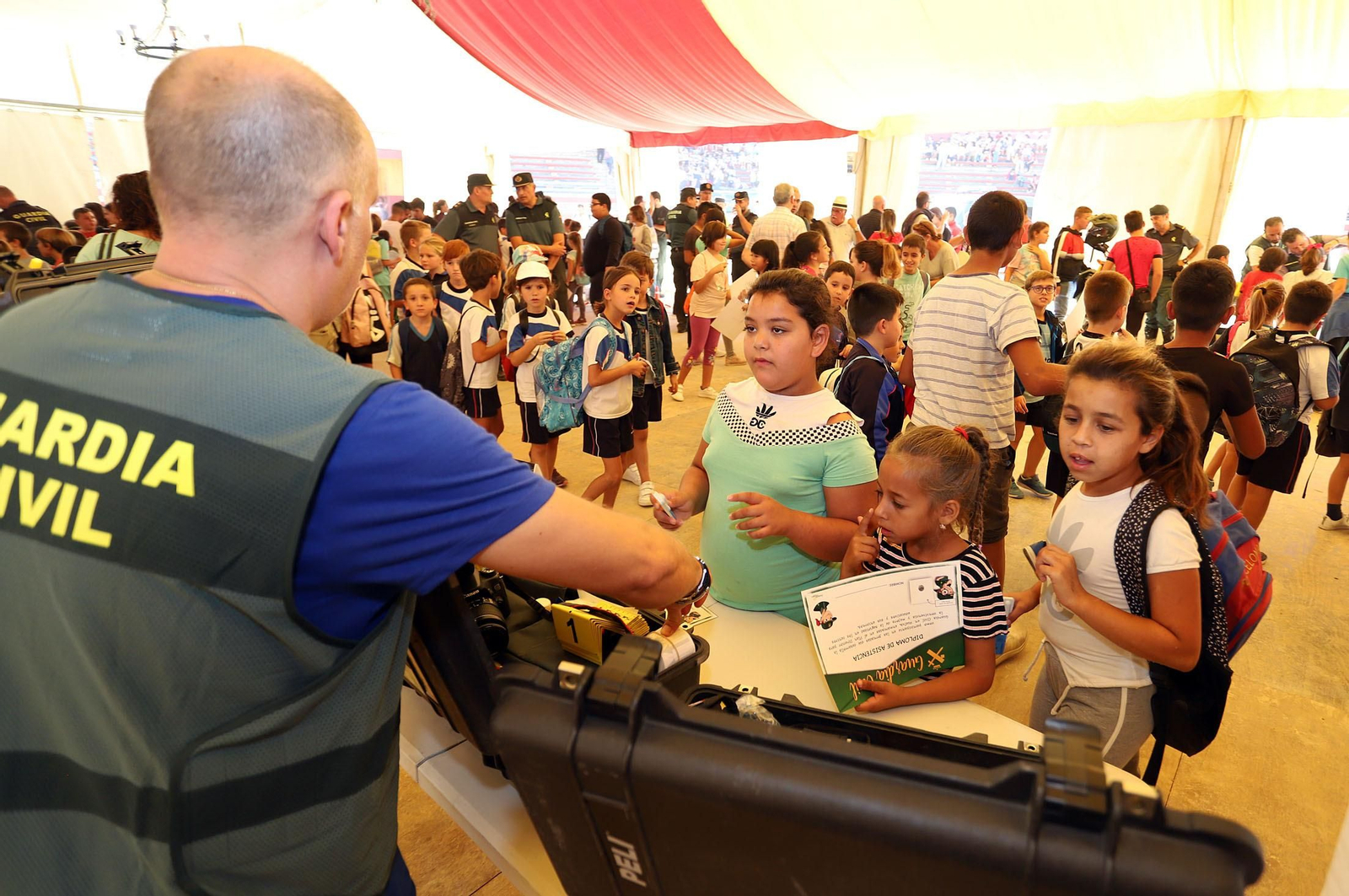 Imágenes de la jornada de puertas abiertas de la Guardia Civil