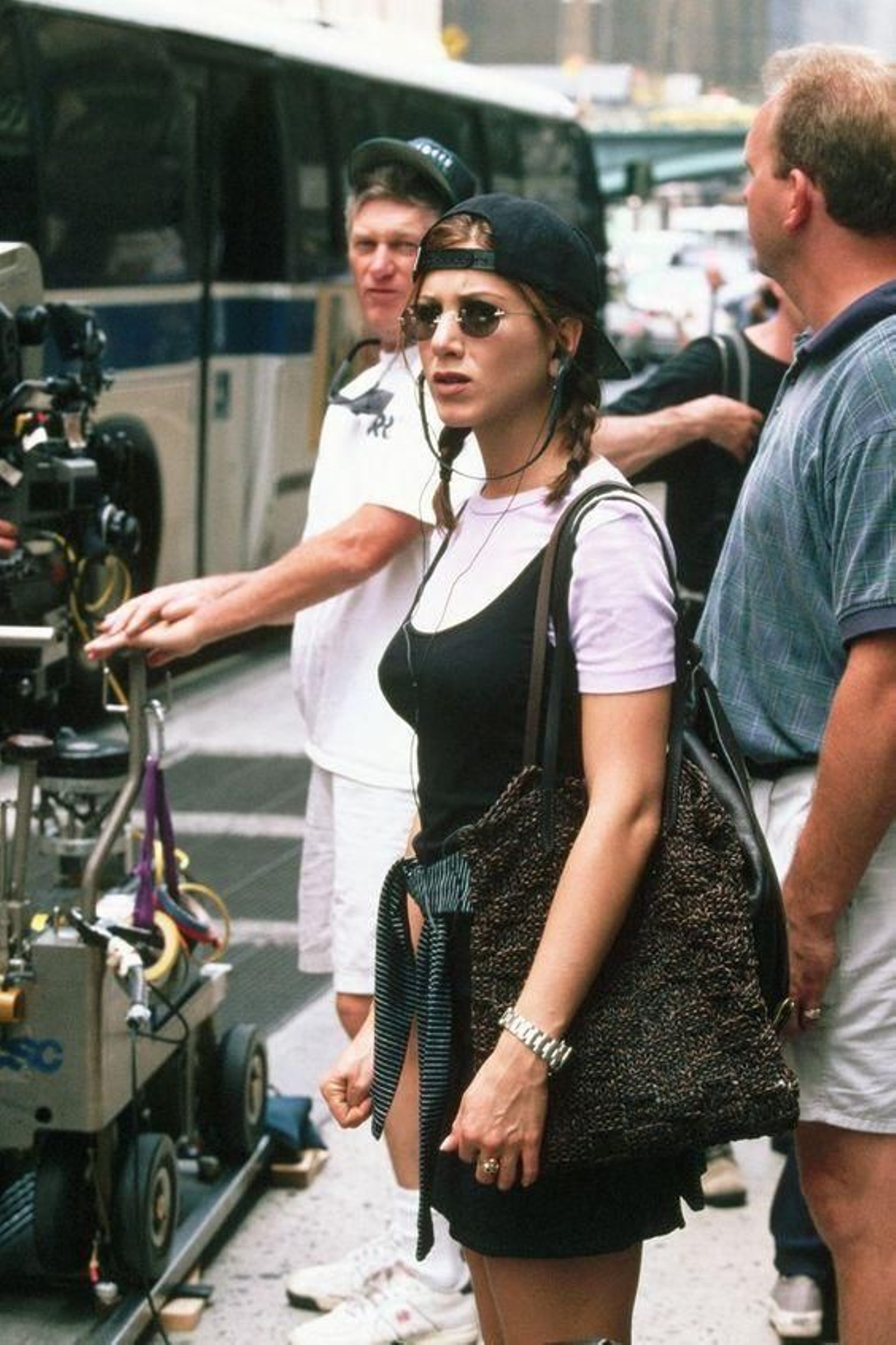 Jennifer Aniston con un look de superposiciones en los 90.