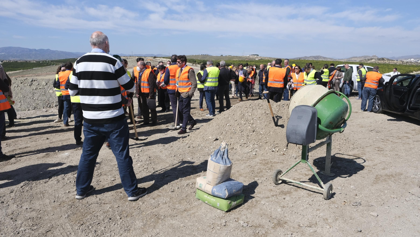 Fotogalería acto reivindicación del AVE en Vera. Almería