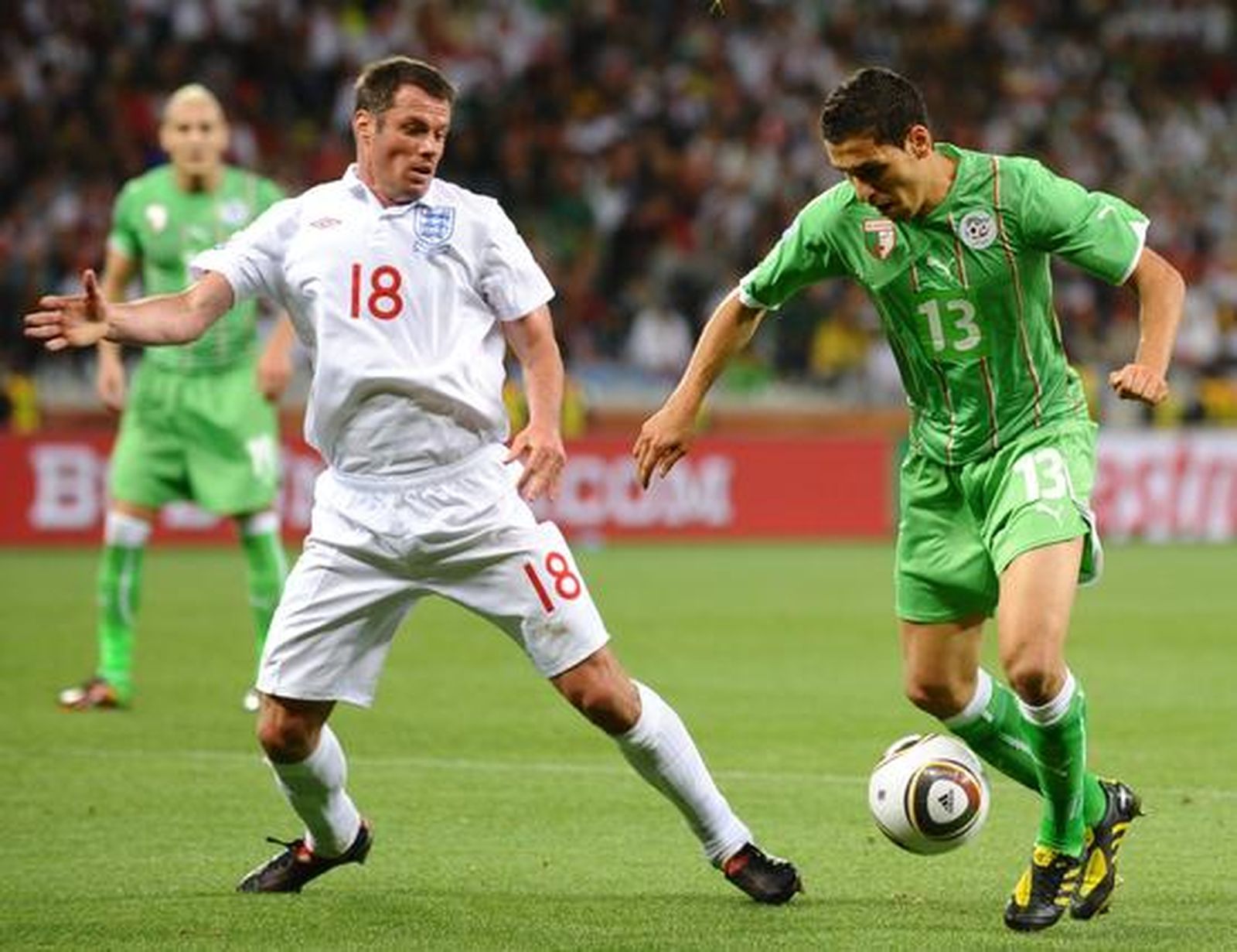 Inglaterra empata con Argelia en su segundo partido en el Grupo C. / AFP