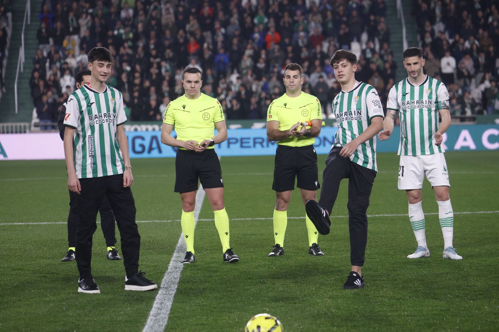 Las mejores fotos del ambiente en El Arcángel para el Córdoba CF - Valladolid