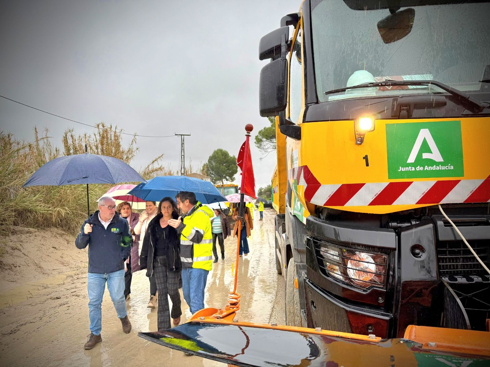 La consejera de Sostenibilidad, Catalina García, visita las zonas afectadas.