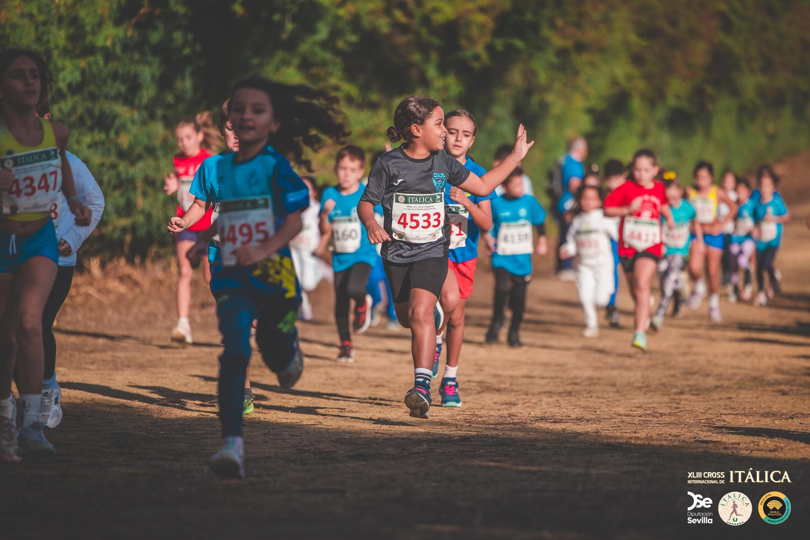 Búscate en las fotos del Cross de Itálica 2025 | 9