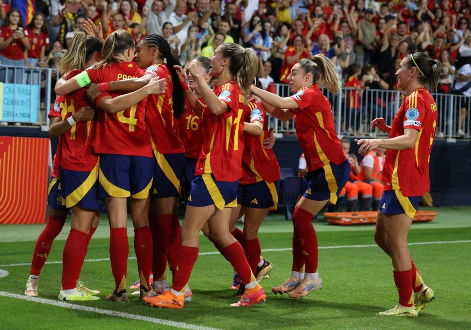 El España-Suecia de Málaga, en fotos