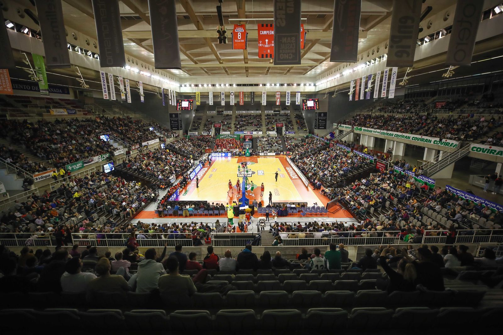 El Palacio registró su mejor entrada de la temporada en el Covirán-Betis