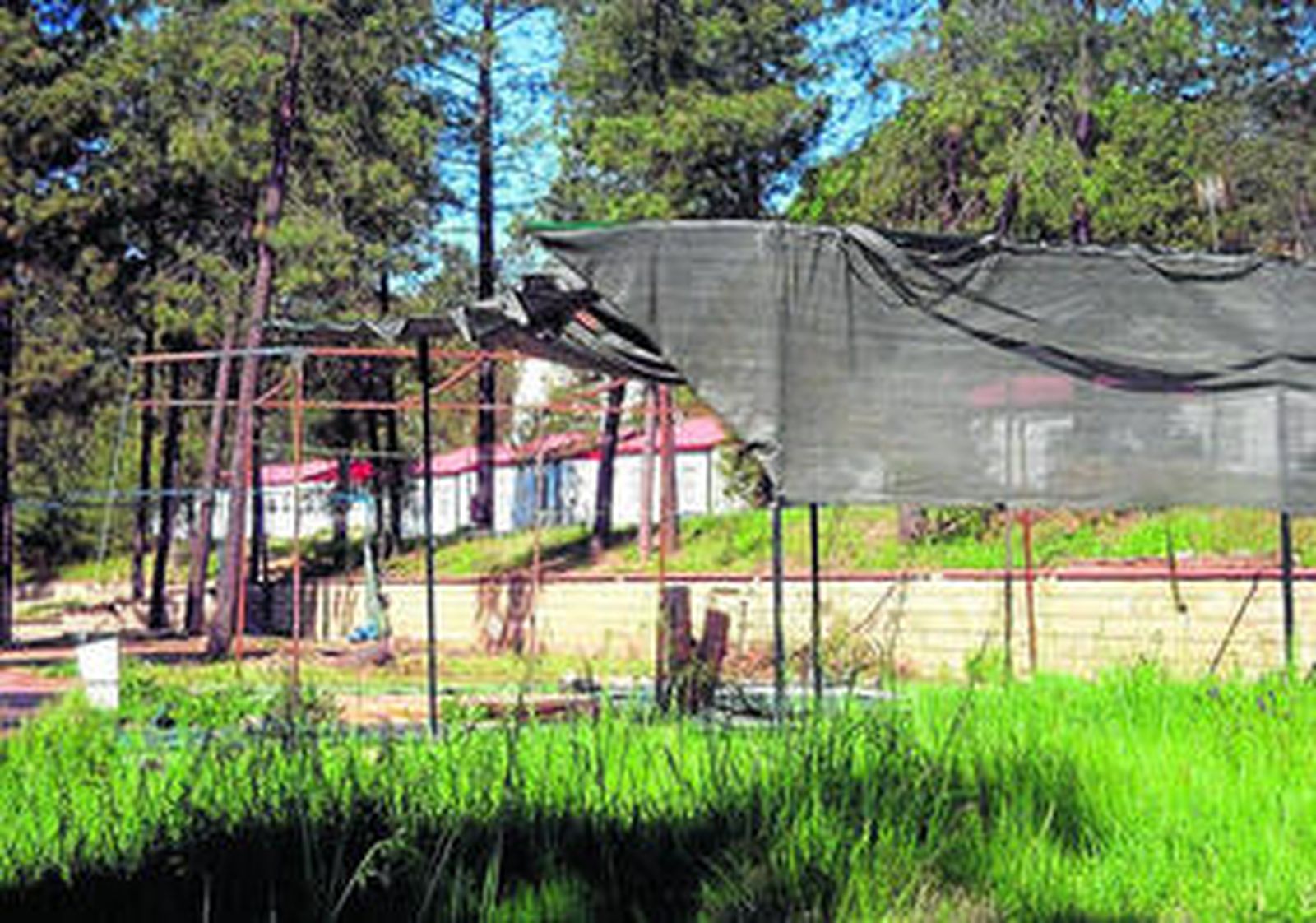 El camping de Nerva cierra agobiado por las deudas, la crisis y los impagos salariales