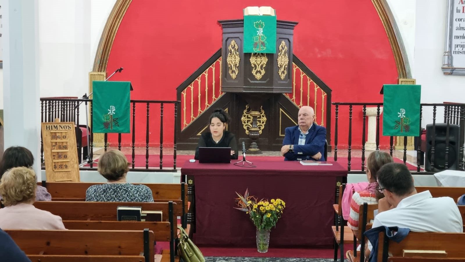 Conferencia-coloquio de Juniet Rodríguez en la Iglesia Evangélica El Buen Pastor de San Fernando
