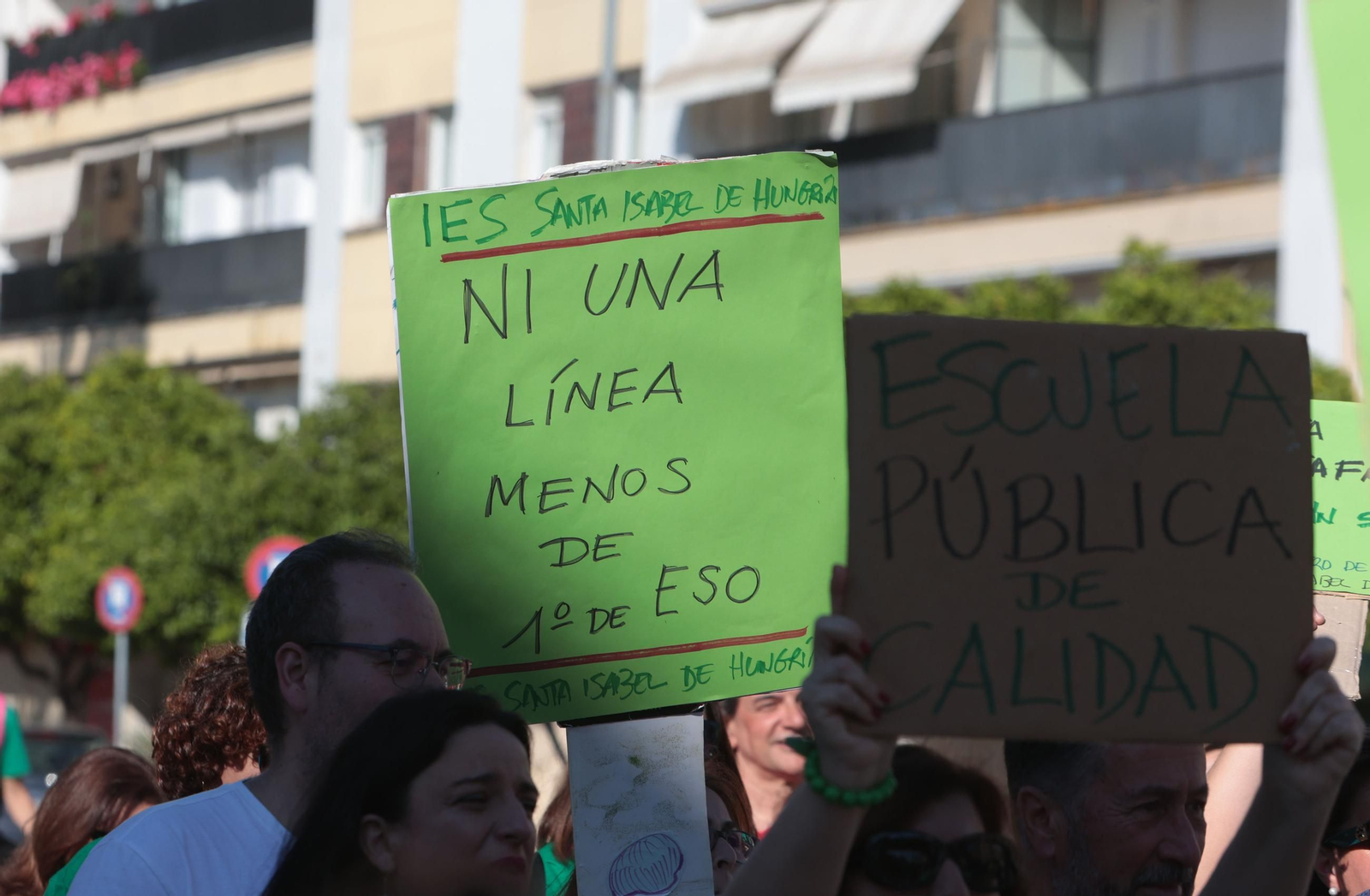 Manifestación por la Escuela Pública por las calle de Jerez