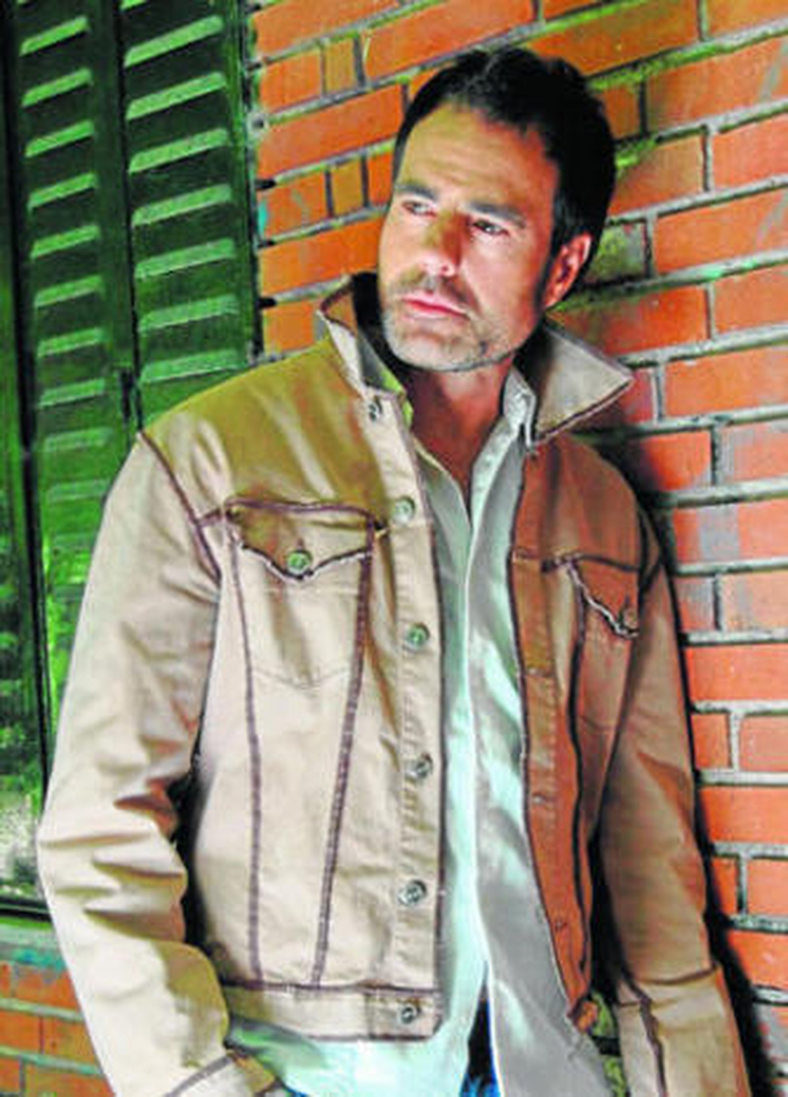 Miguel Ángel Cañadas rodará en los próximos días un corto en inglés con Silvia G. Argente.