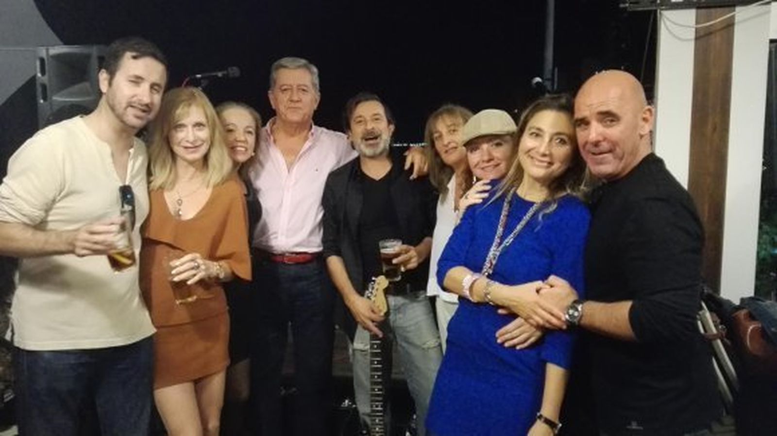 Marcos Fernández, Ana Jiménez, Mariló Angosto, José María Gómez, Julio Junquera, Nieves Rubio, Begoña Manchón, Aida González y el homenajeado Eduardo Cañellas.  Foto: Ignacio Casas de Ciria