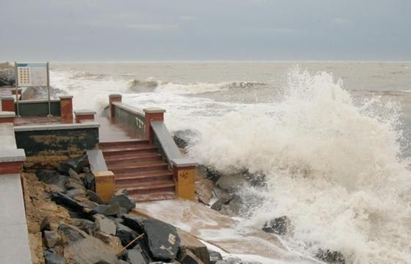 La crecida de los ríos provoca numerosas inundaciones en Huelva. / Reportaje fotográfico de Correa y Espinosa.
