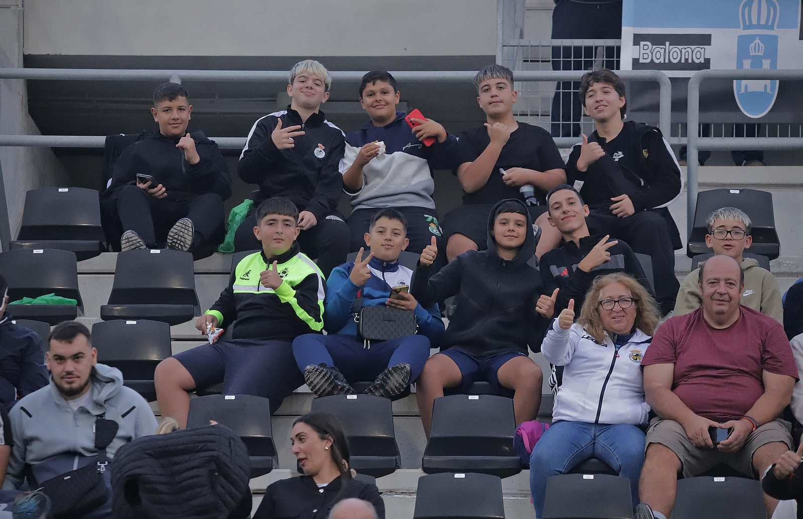 Búscate en el Ciudad de La Línea durante el Balona - Sevilla C