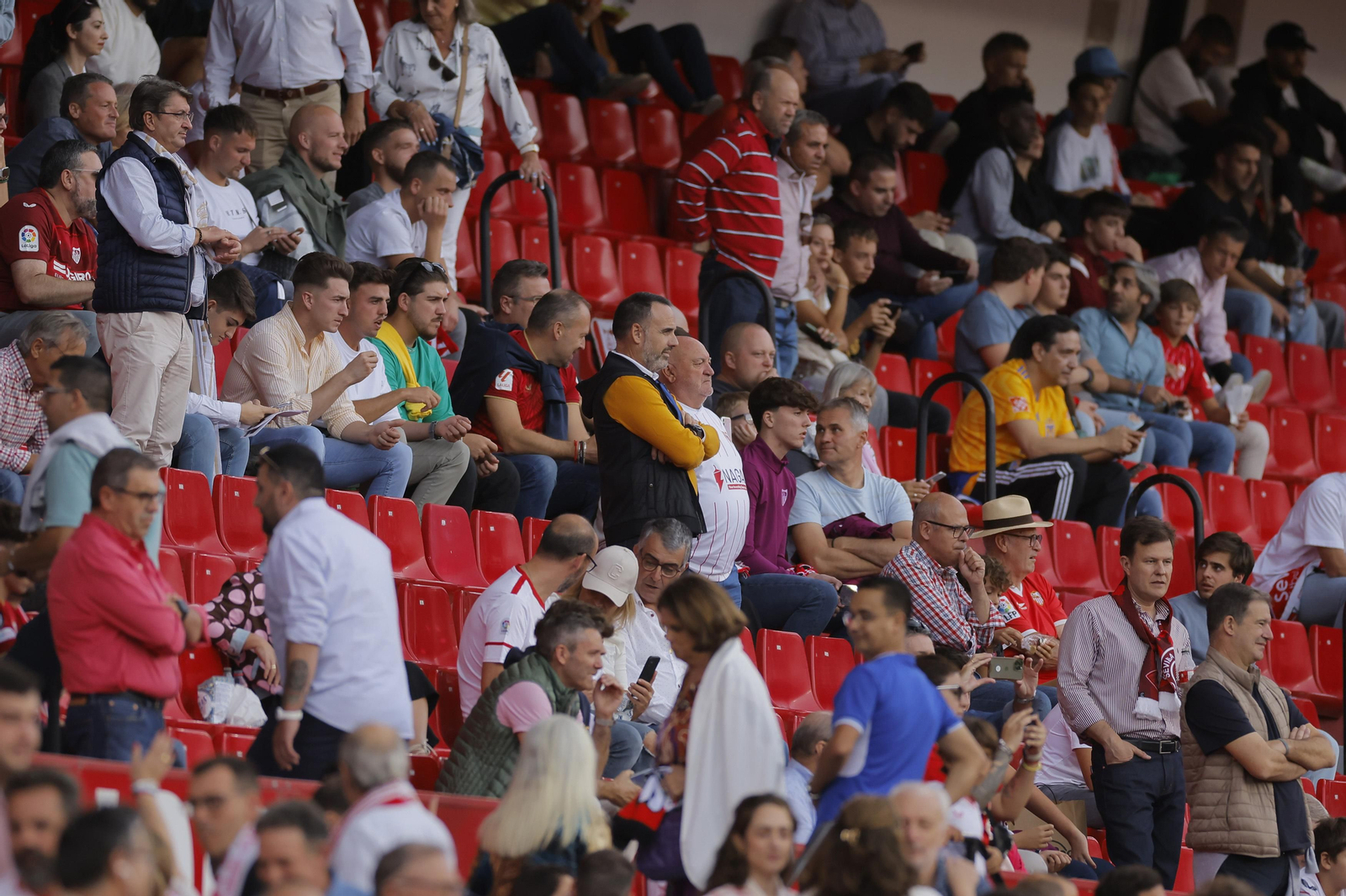 Búscate en las fotos del Sevilla-Madrid