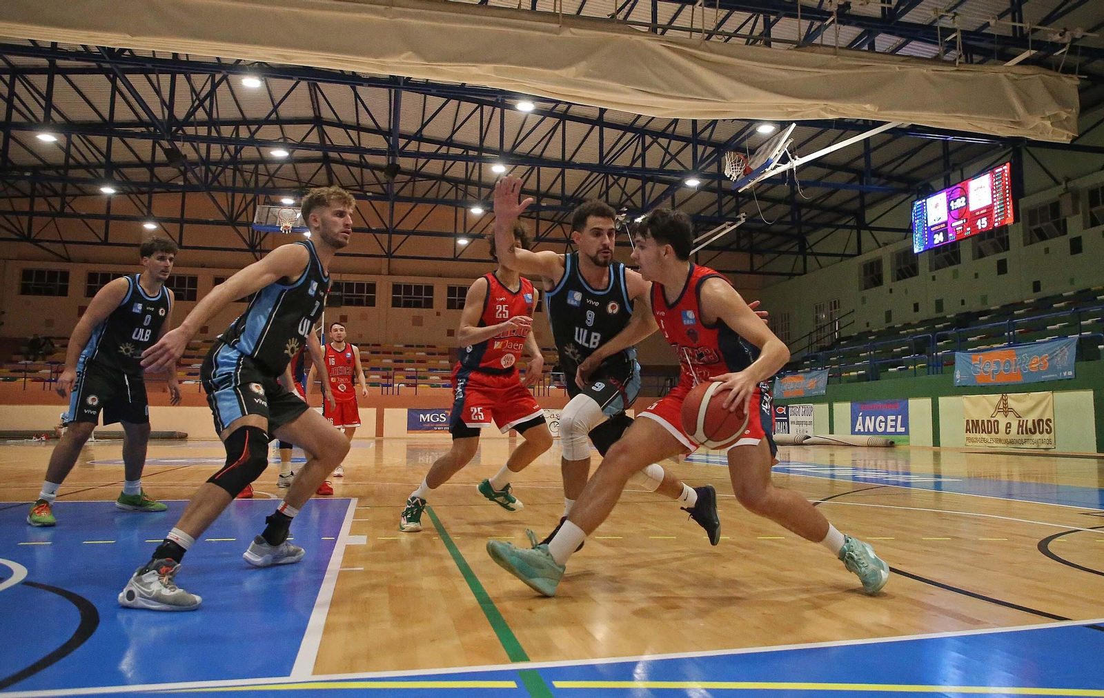 Las mejores fotos del ULB - CB Jaen